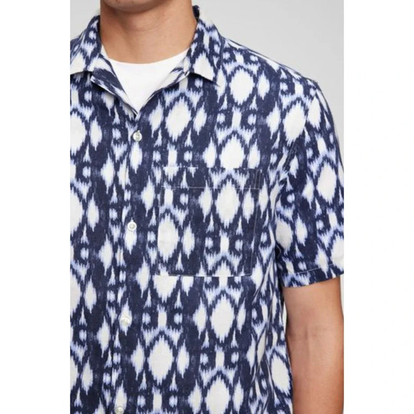 GAP Men's Blue & White IKAT Linen Short Sleeve Button Down Shirt Sz Large - Picture 2 of 12